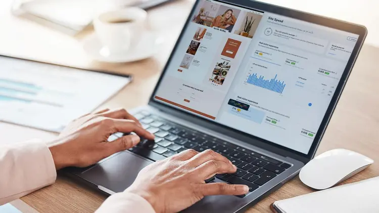 laptop with analytic content